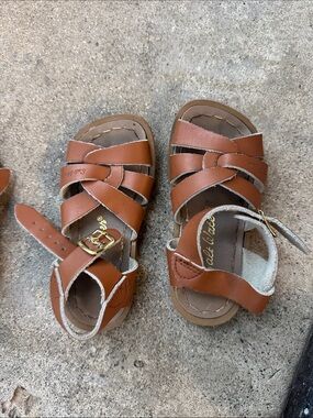Toddler saltwater Brown  Leather Sandals with Adjustable Buckle